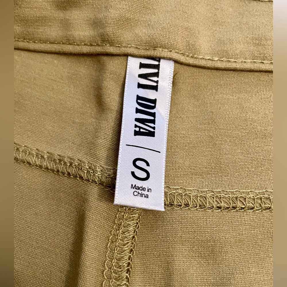 Ochre-colored stretchy pants/leggings - Picture 3 of 7